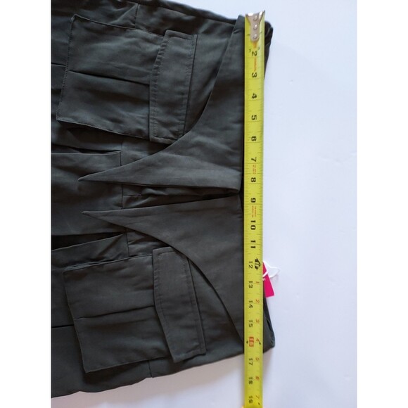 SHEIN Women’s Green Mini Skirt Skort Pleated Zipper Front Pockets Size Large NEW - Picture 4 of 5